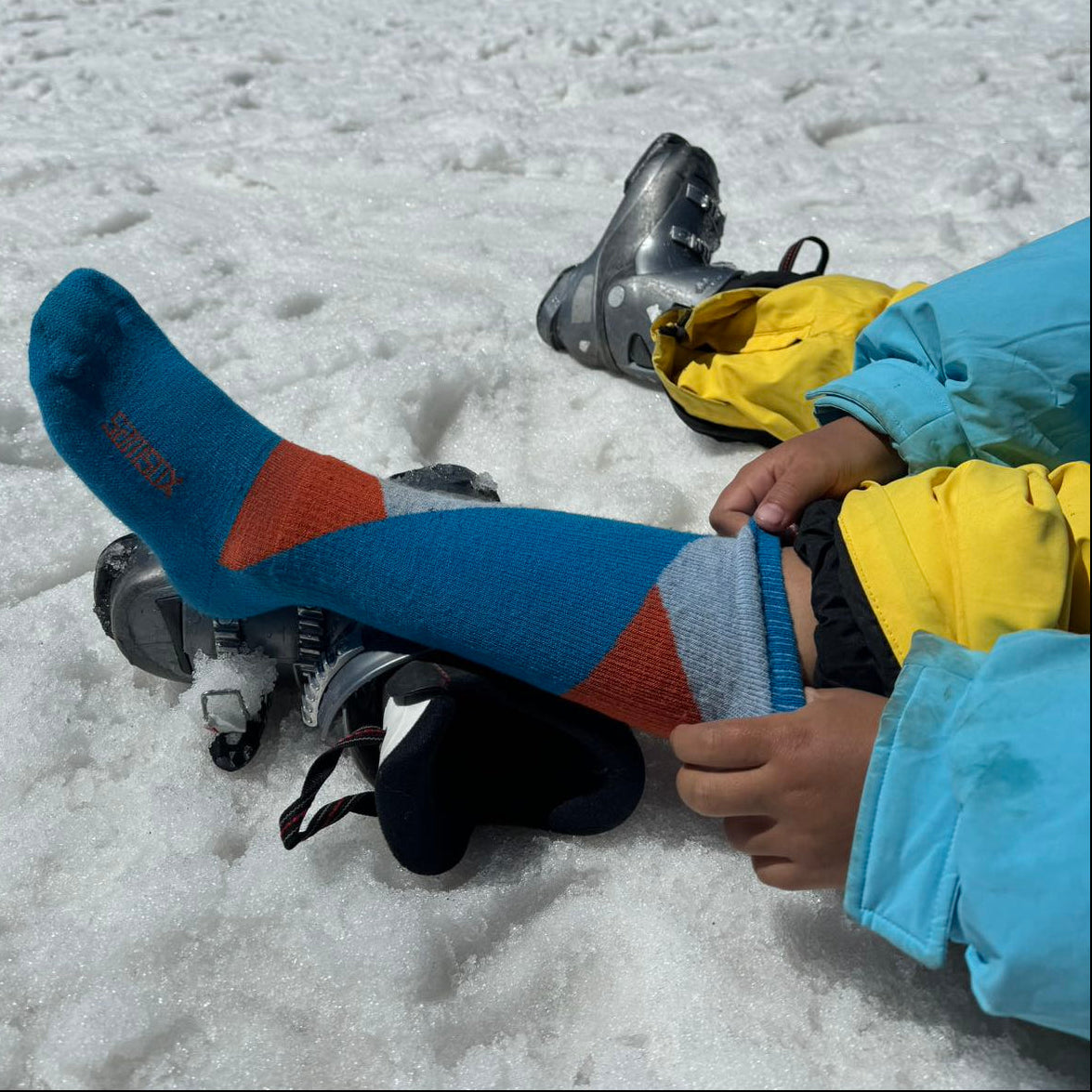 Loveland Kids Heavyweight Merino Wool Ski & Snowboard Socks (Over the Calf, 1 Pair)